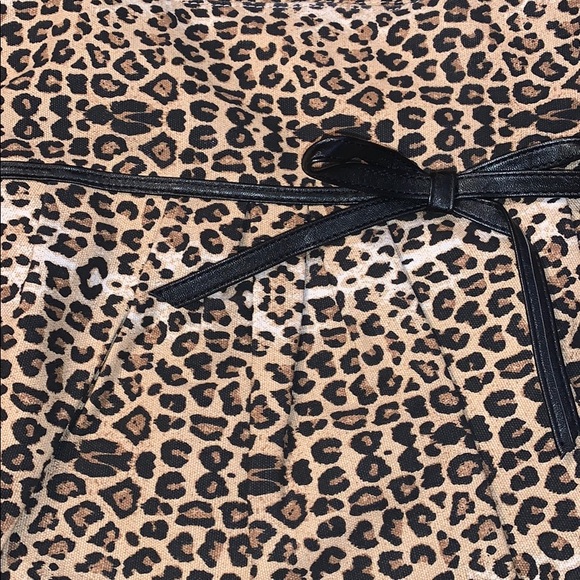 “Call It Spring” Leopard print tote bag. - Picture 4 of 7